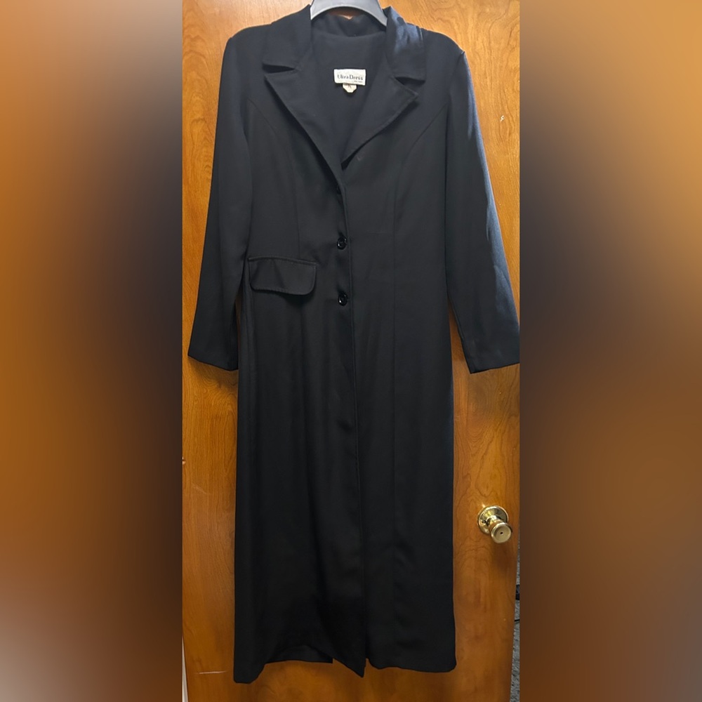 Sexy maxi coat, black, size 10 made by Ultra Dress. New York.